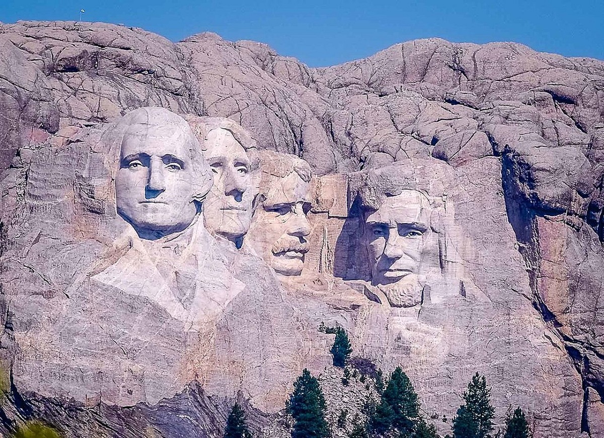Amazing Facts About Mount Rushmore