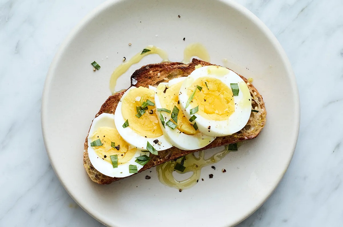 hard-boiled-egg-toast