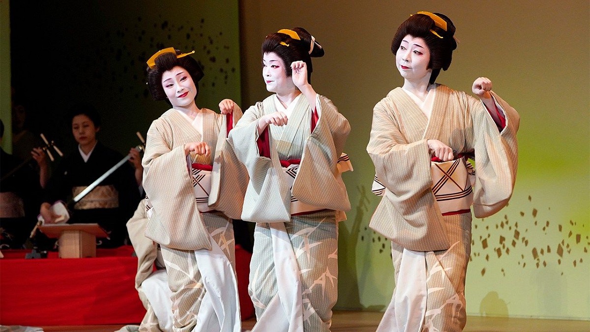 The first geisha in Japan were men