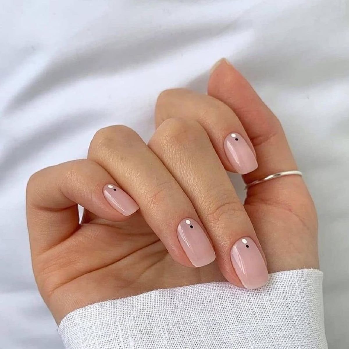 Naked nails