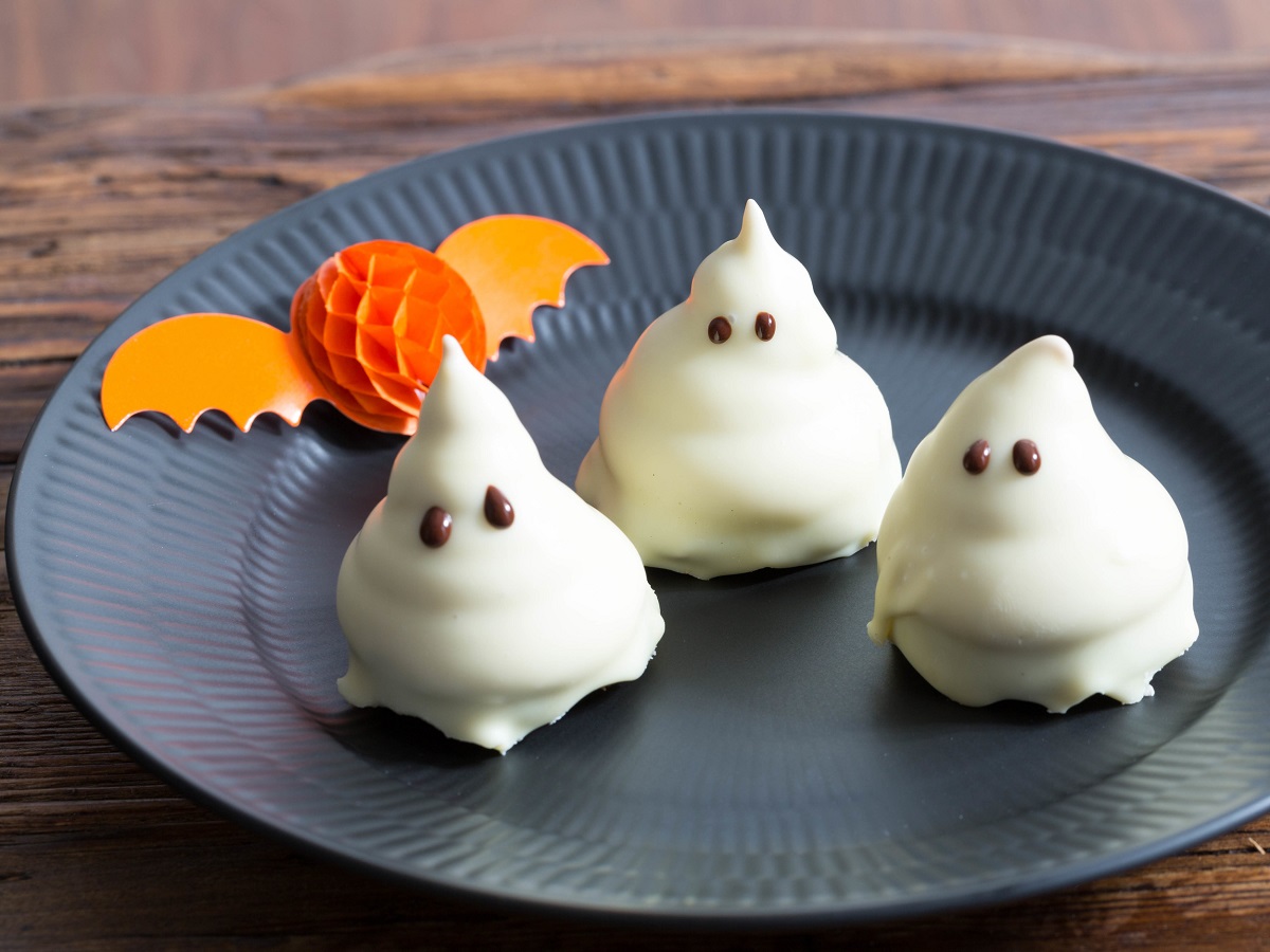 Pumpkin and Ghost Ice Cubes