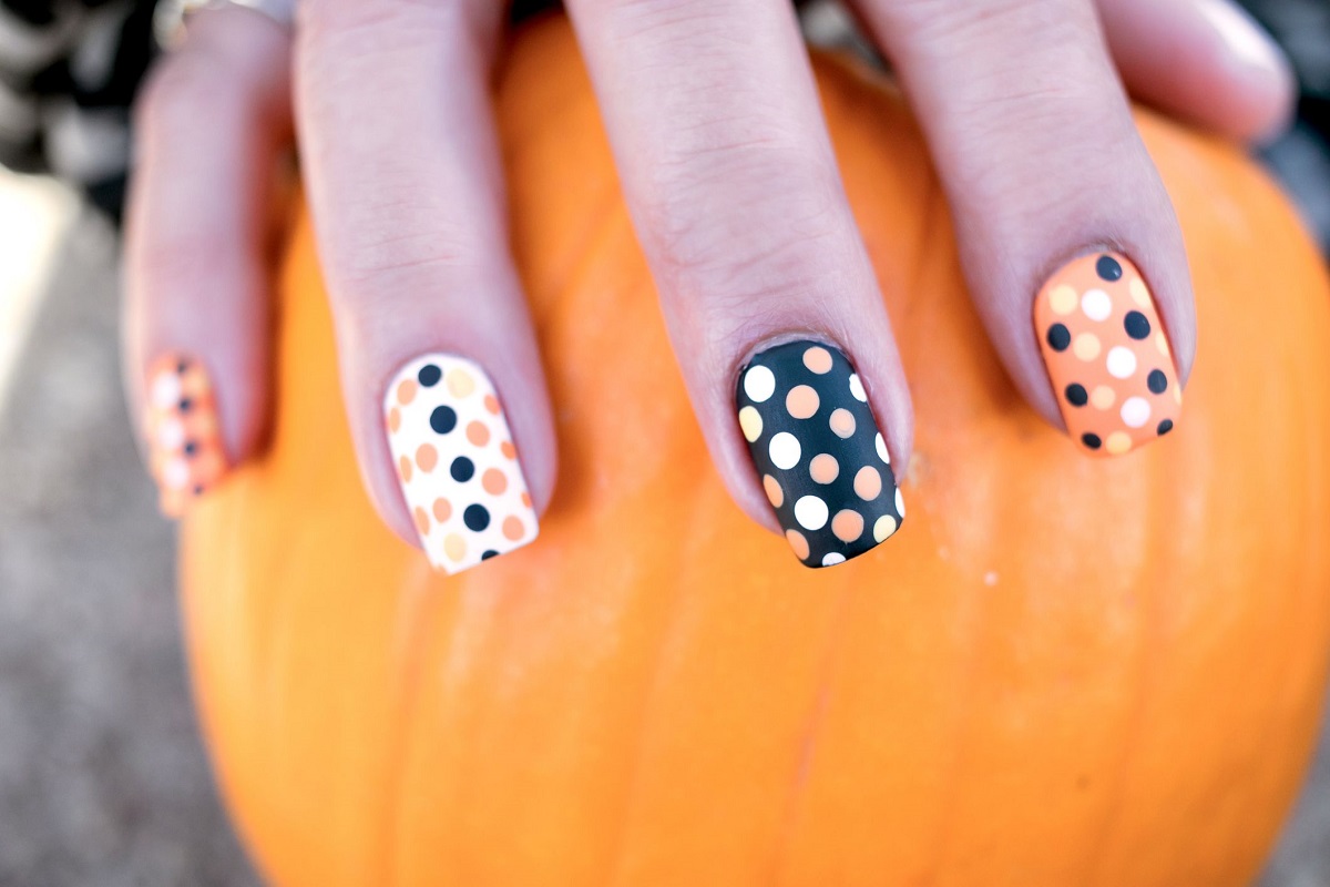 Polka Dot Halloween Nails