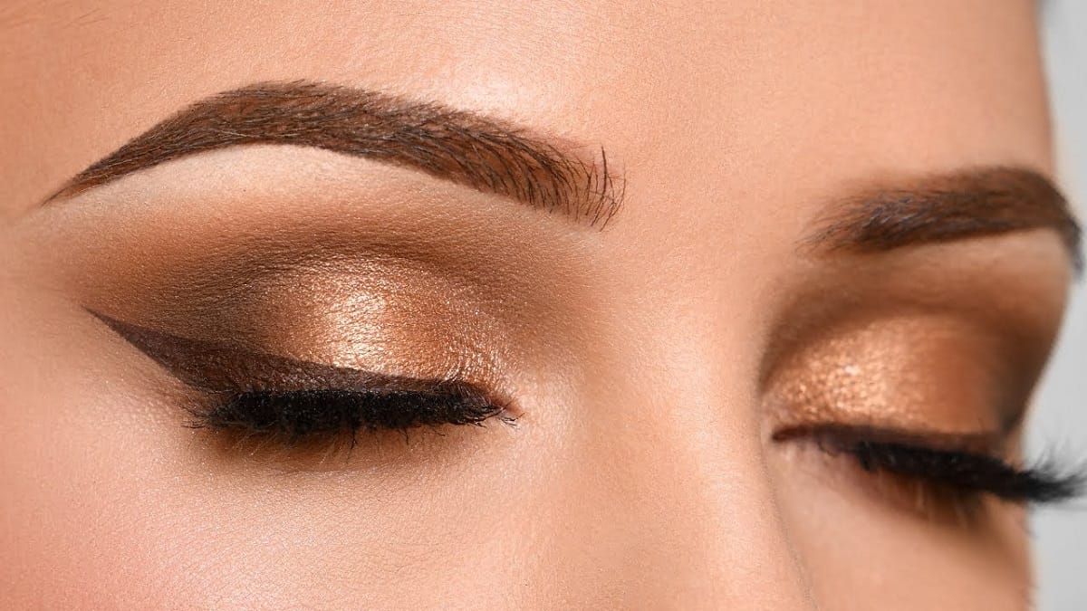 Exciting Brown Eyes Make-Up