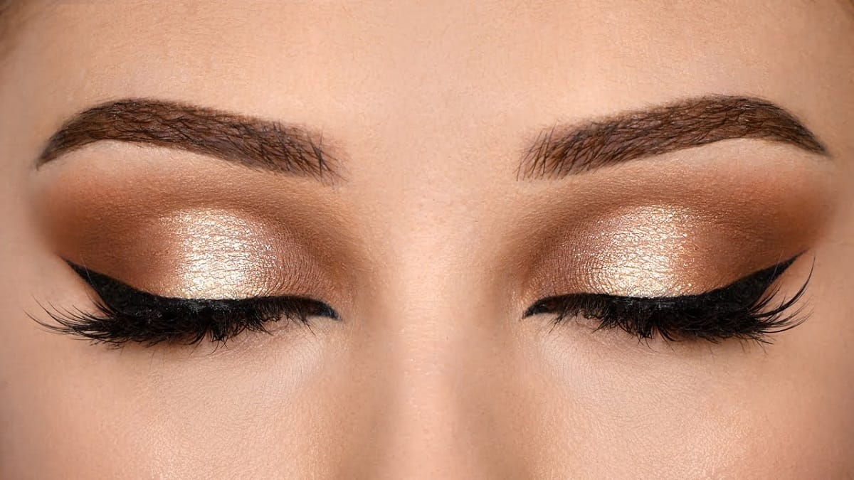 Exciting Brown Eyes Make-Up