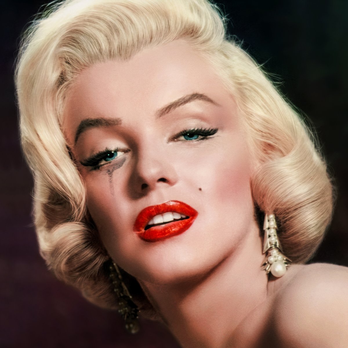 Modern Marilyn