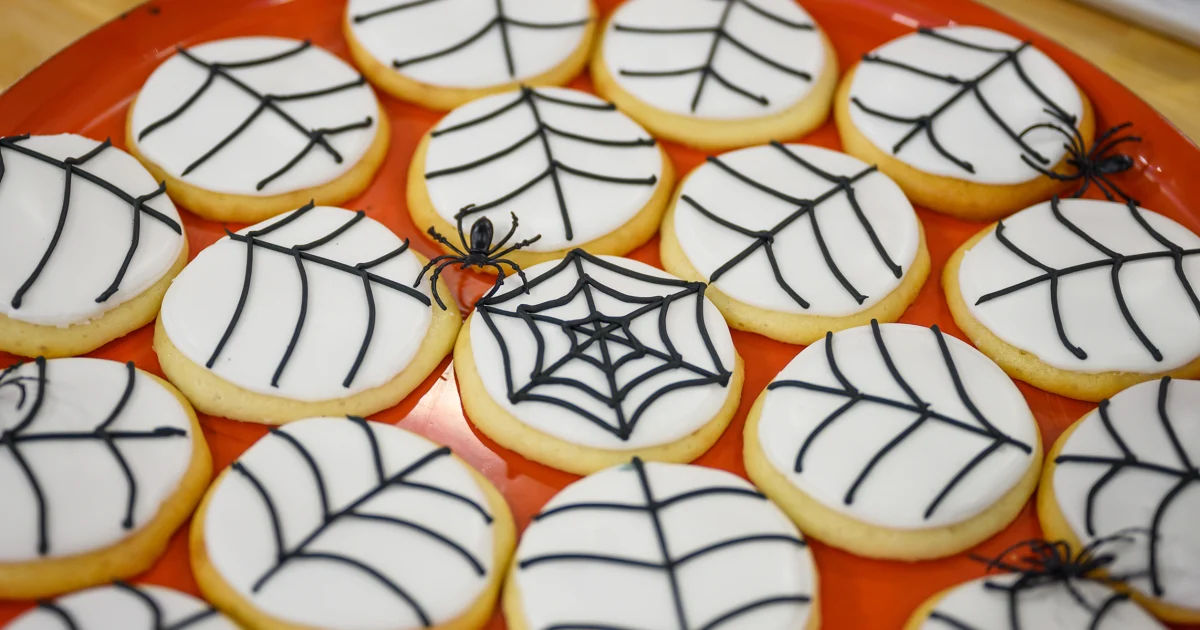 Chocolate Spiderweb Sandwich Cookies