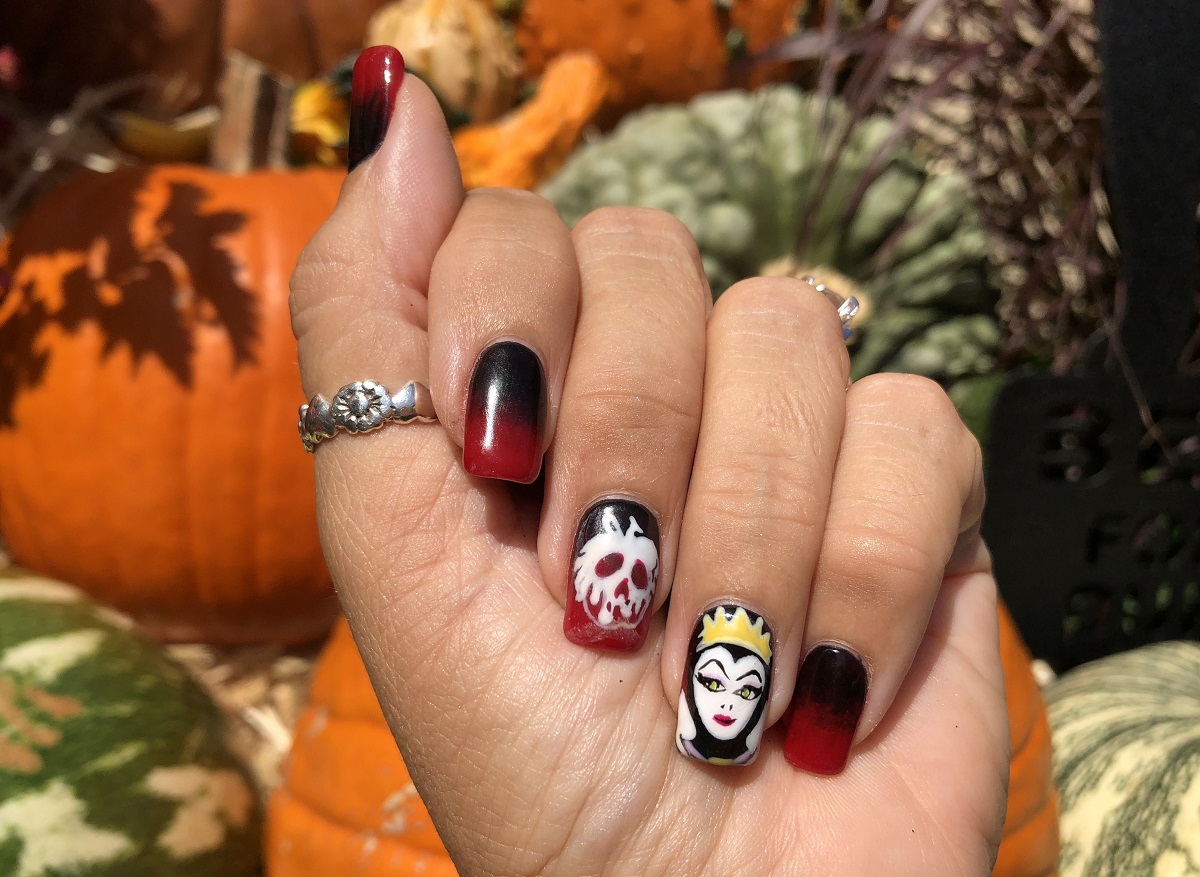 Bad Apple halloween nail