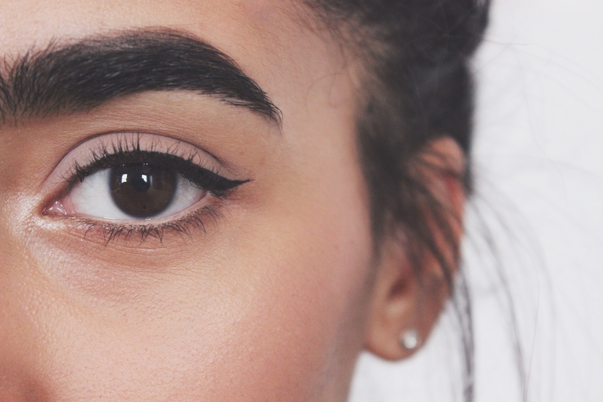 Thick Winged Eyeliner