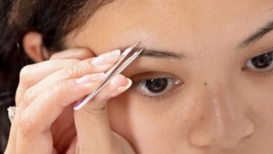 Trim Eyebrows At Home