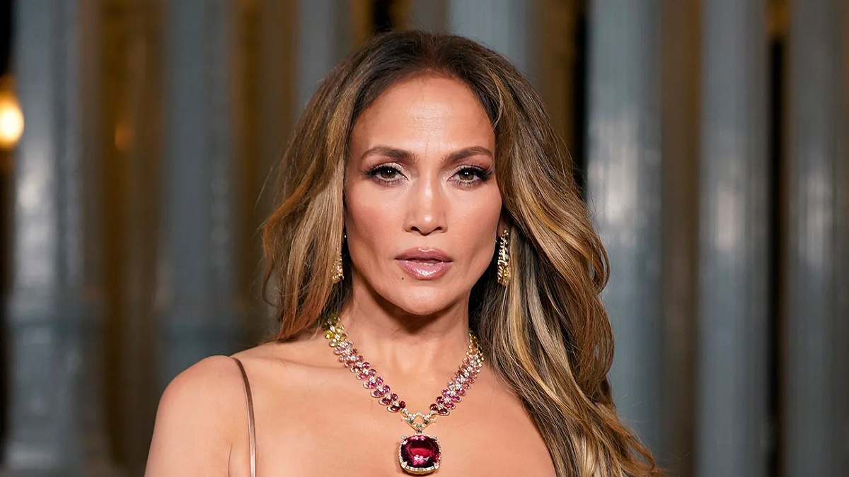 Jennifer Lopez's Ageless Beauty