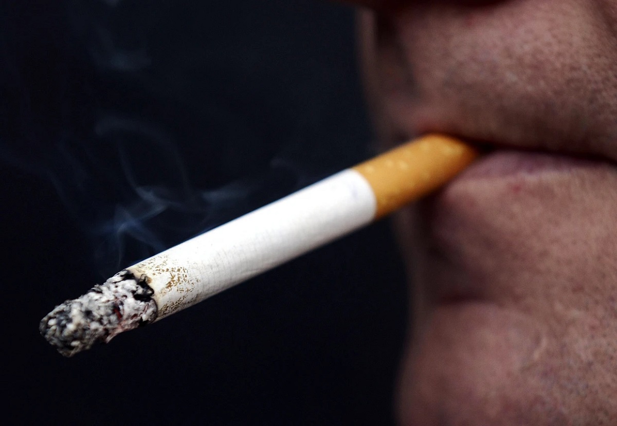 Cigarette Shortens Lifespan