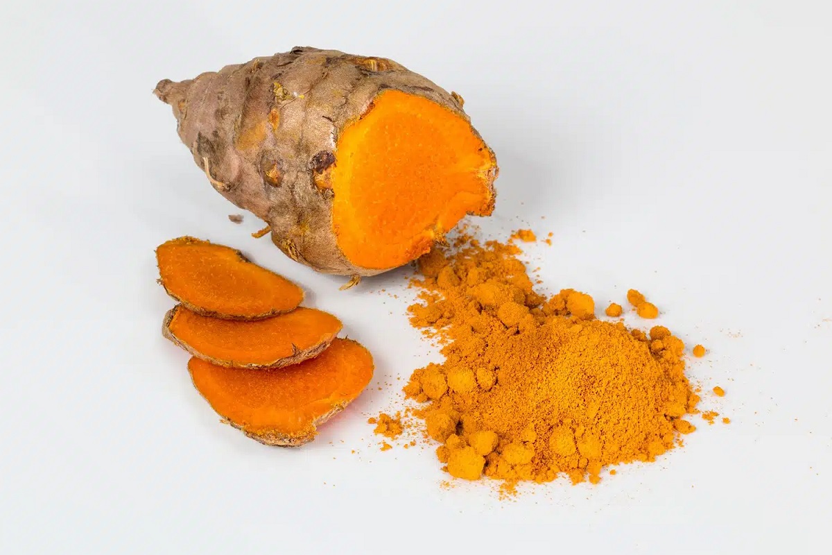 Adding Turmeric To Food