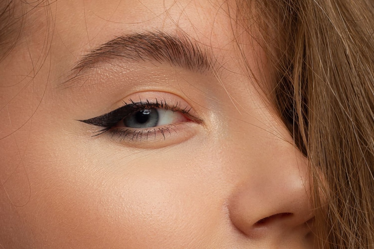 Winged Eyeliner