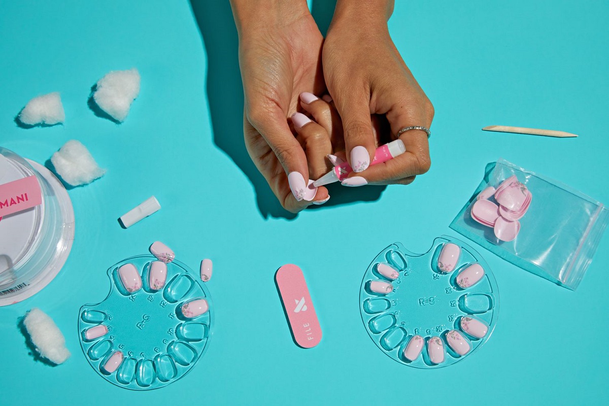 Replaceable Press-On Nails