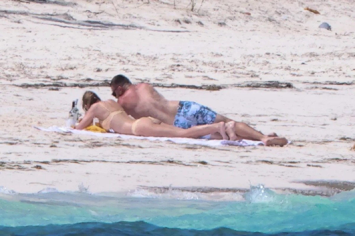 Swift And Travis