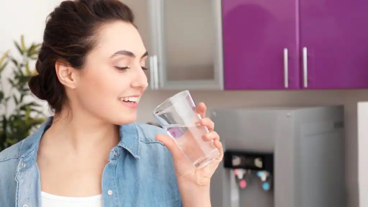 Drinking water after eating fruits