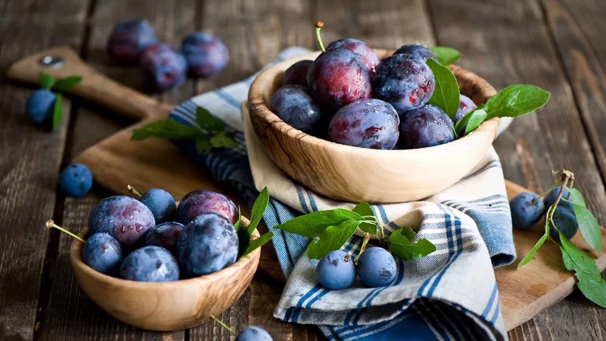 Antioxidant-rich fruits