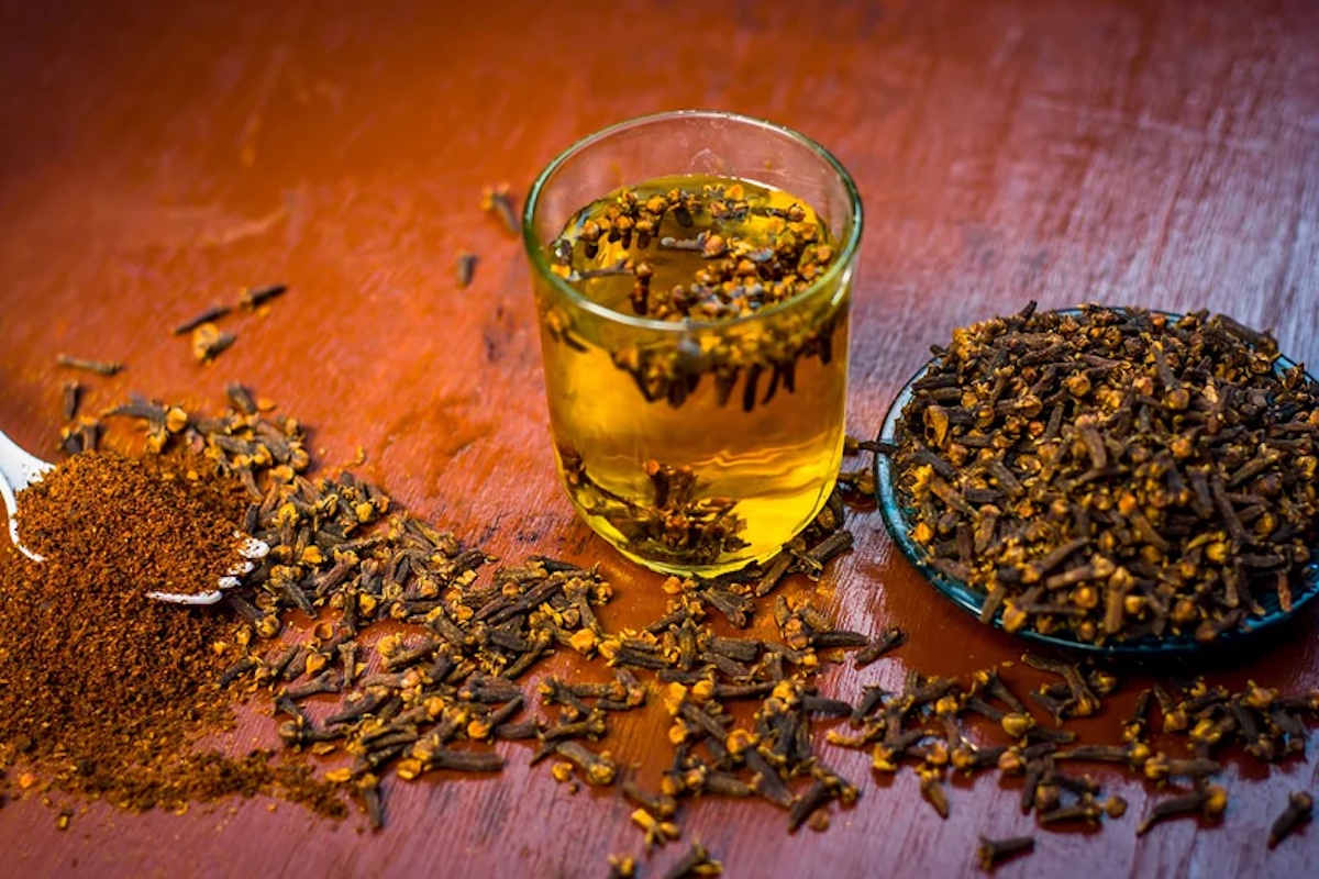 Clove Oil for Hair Growth