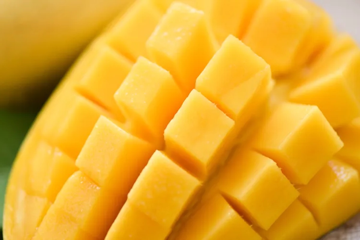  Least Acidic Fruits for Acid Reflux